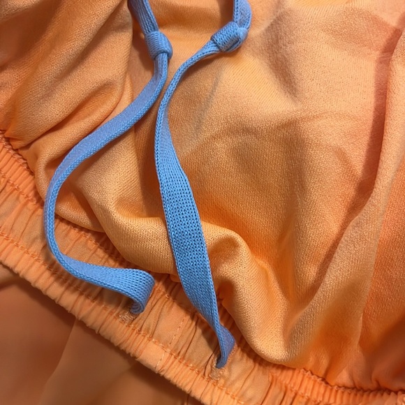 Excellent condition women’s Nike running shorts size small - Picture 9 of 10